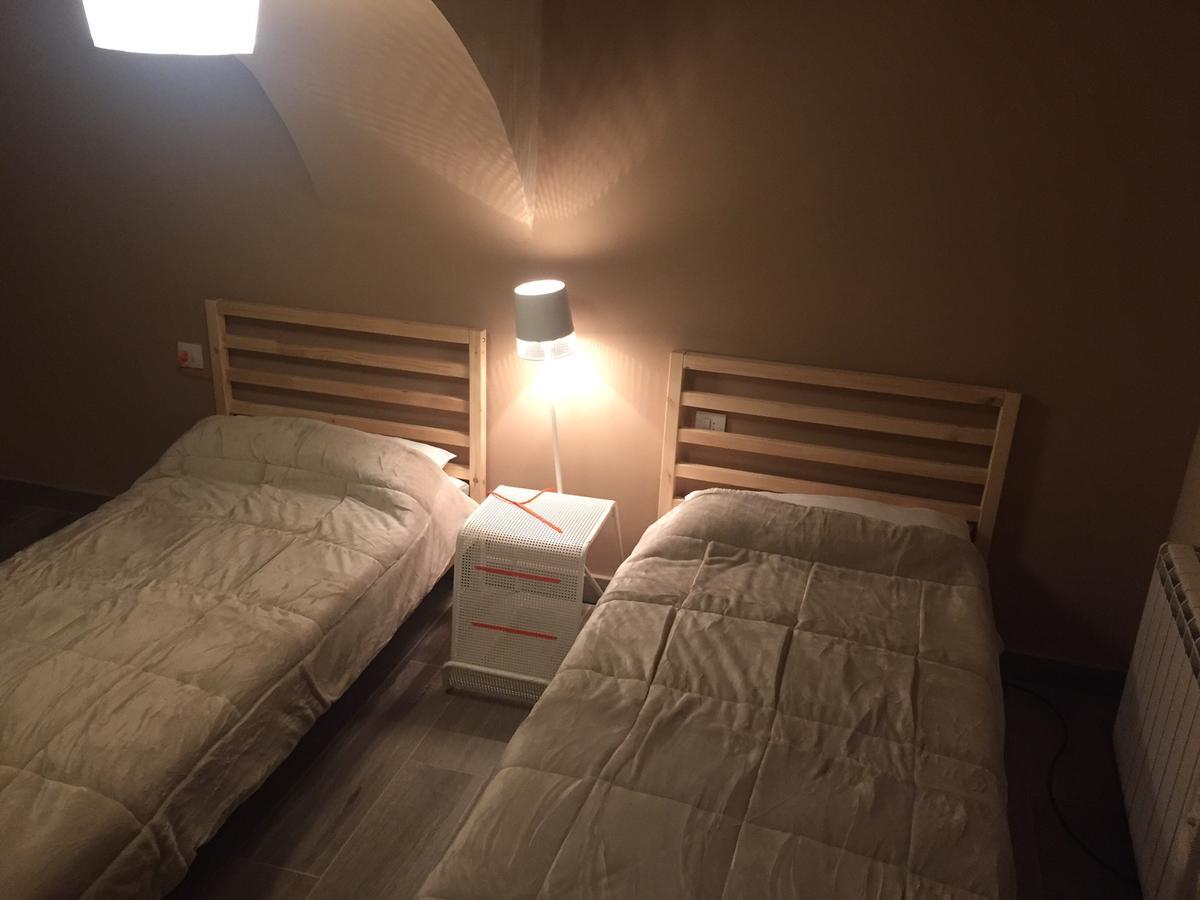 3 De Damas Apartment กาเซเรส ภายนอก รูปภาพ